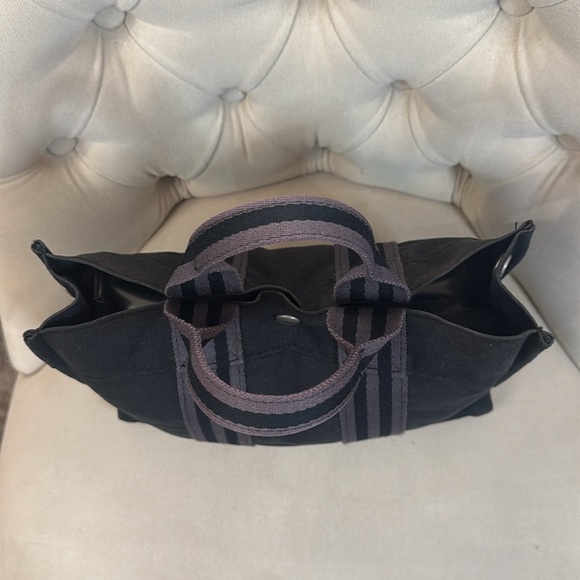 Hermes Black Tote Bag, AUTHENTIC - Picture 8 of 12
